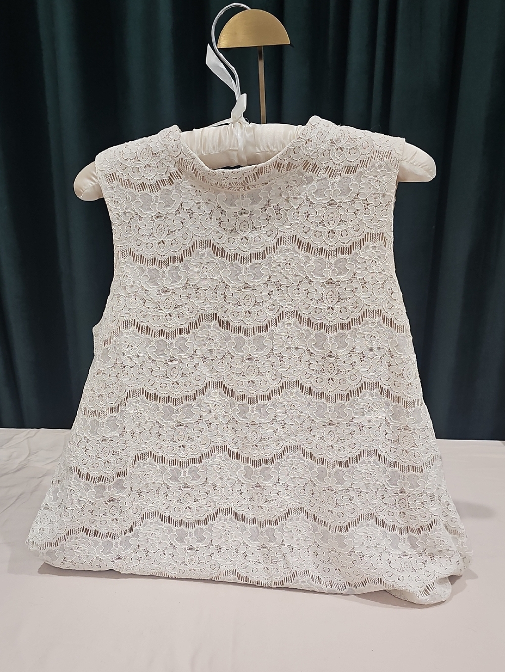 Rose & Olive Cream Floral Lace Sleeveless Top